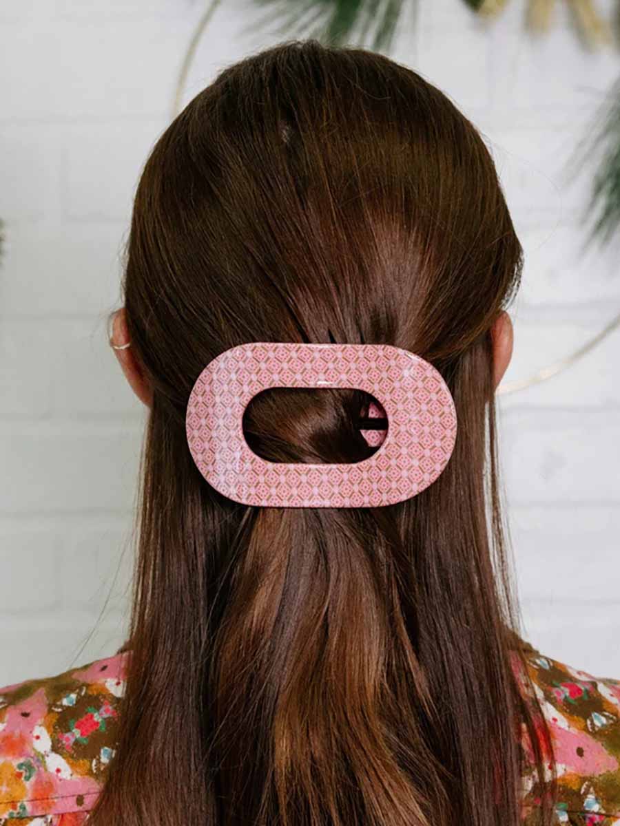 Berry Cozy Large Flat Round Hair Clip