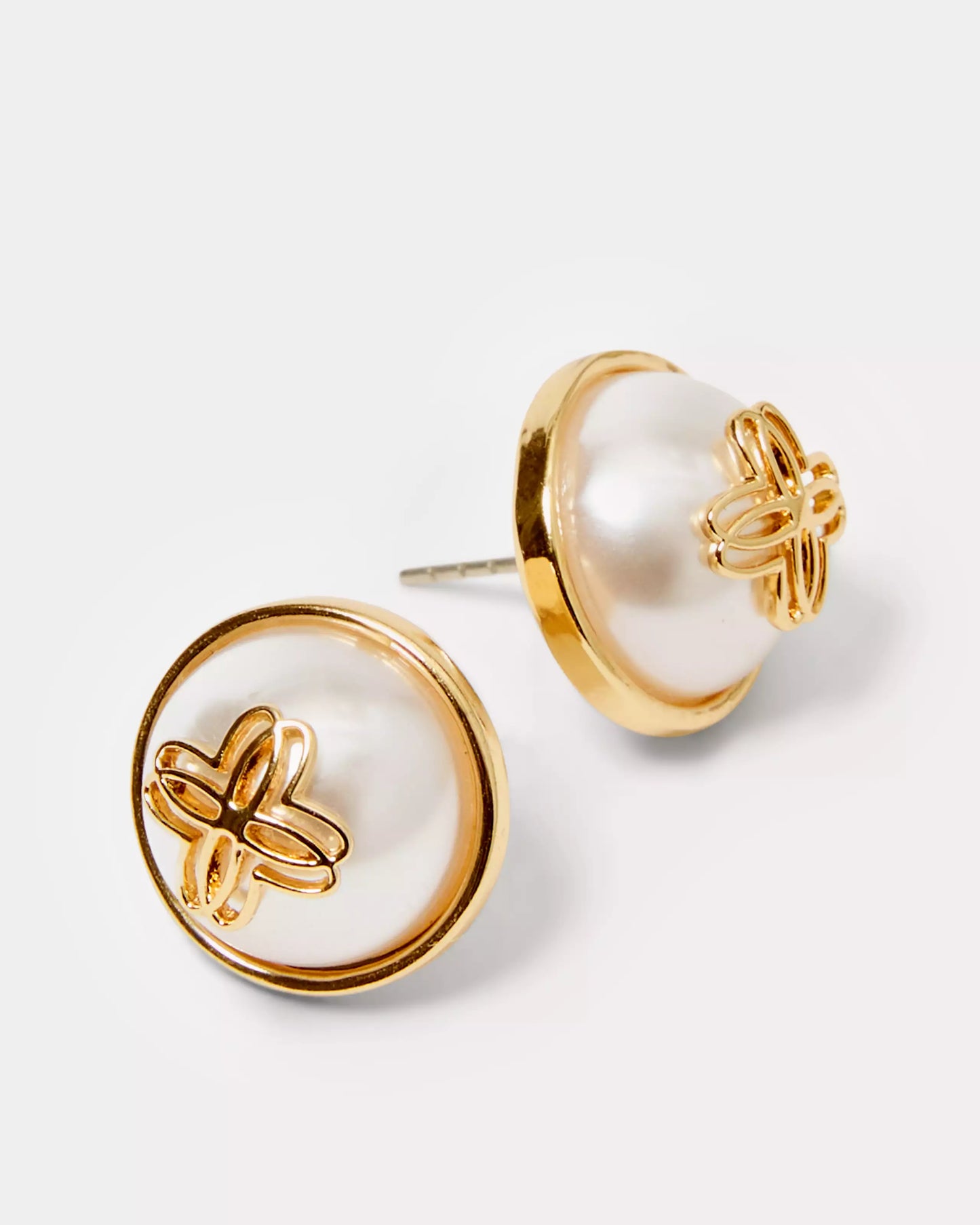 LP LOGO PEARL STUD EARRIN
