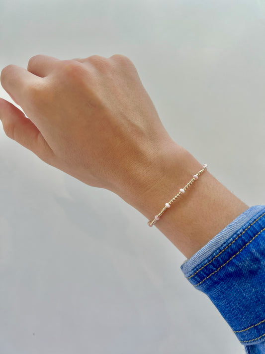 Dainty Poppi Bracelet in Light Pink