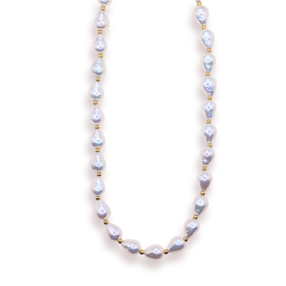 Saylor Pearl Necklace in Gold